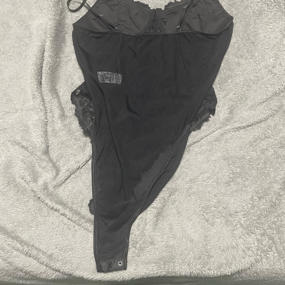 SHEIN Black Lace Detail Garment